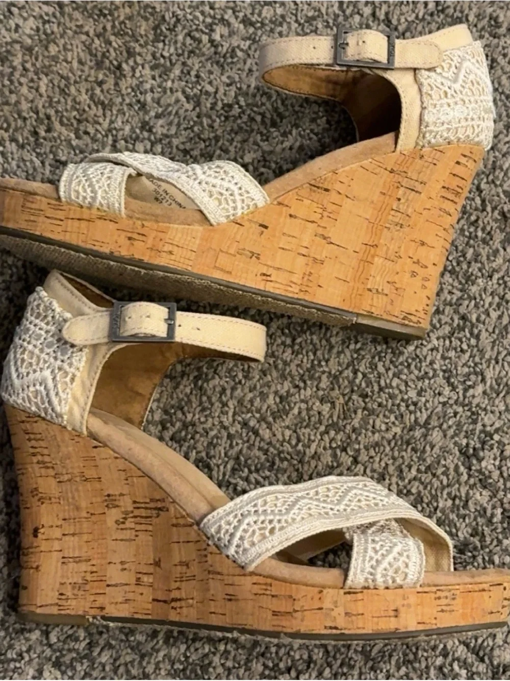 TOMS Sienna Cream Lace Ankle-Strap Wedge Sandals, Size 7